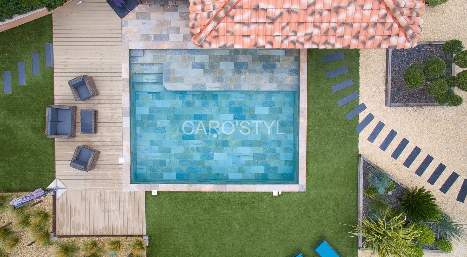 Quelle couleur d’eau choisir pour votre piscine à la Seyne-sur-Mer ?