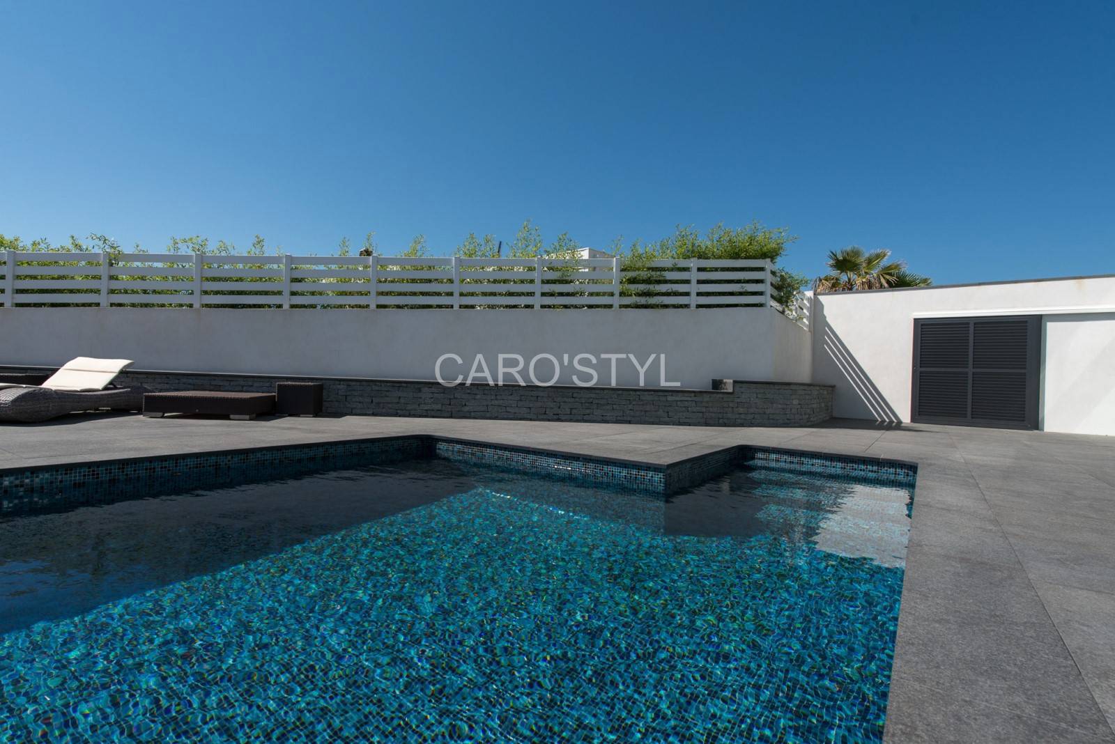 Pierre de lave noire carostyl la seyne sur mer