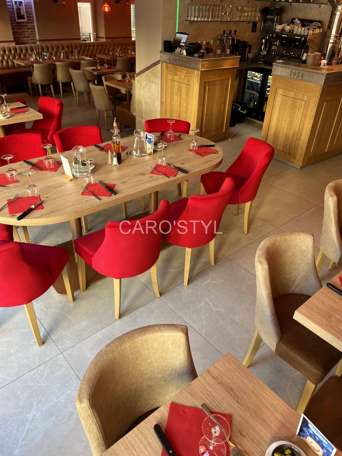 Carrelage gris veiné blanc pour sol intérieur dans le 83