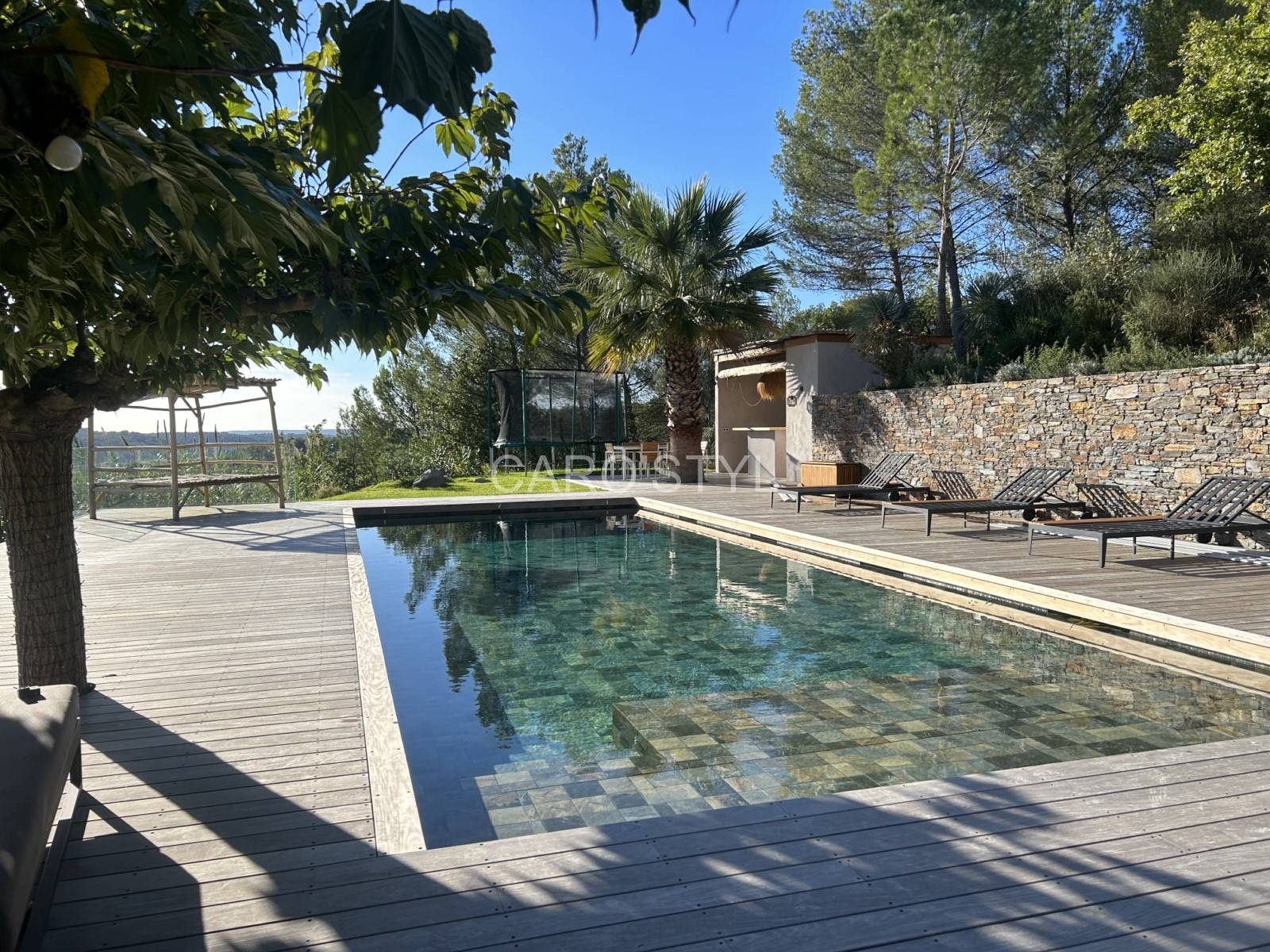 Carrelage vert piscine Bali alternative Sukabumi Bordeaux