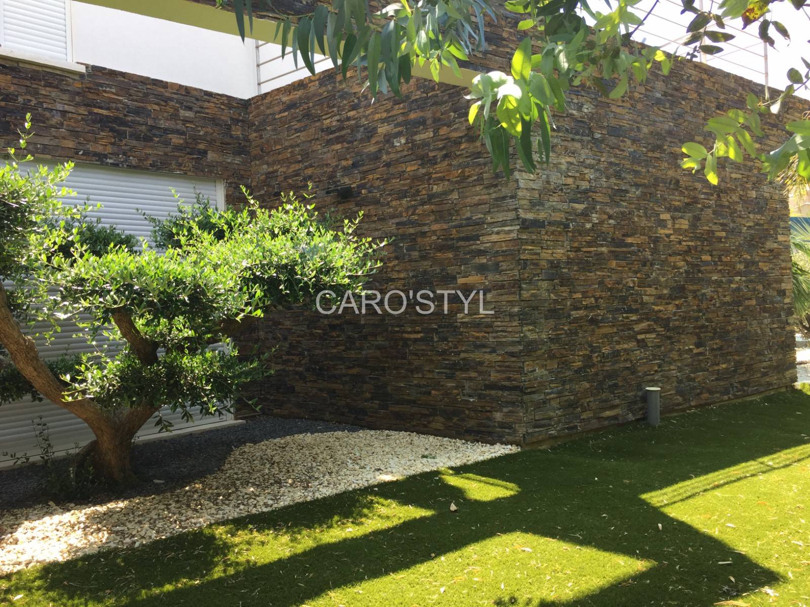 parement en pierre naturelle pour mur extérieur, dans le var 83 toulon