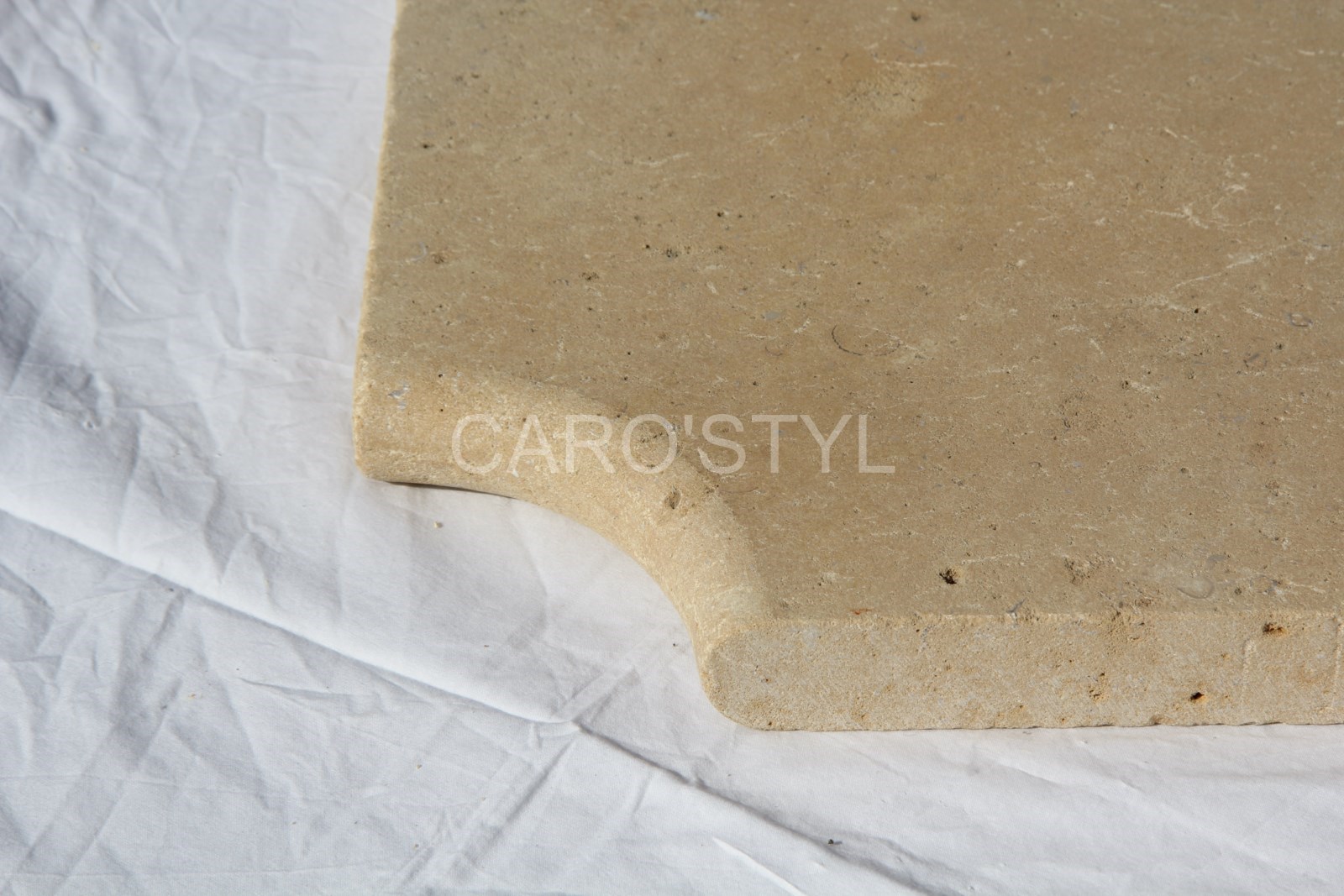 angle rentrant margelle en pierre naturelle vers ollioules 83190 var