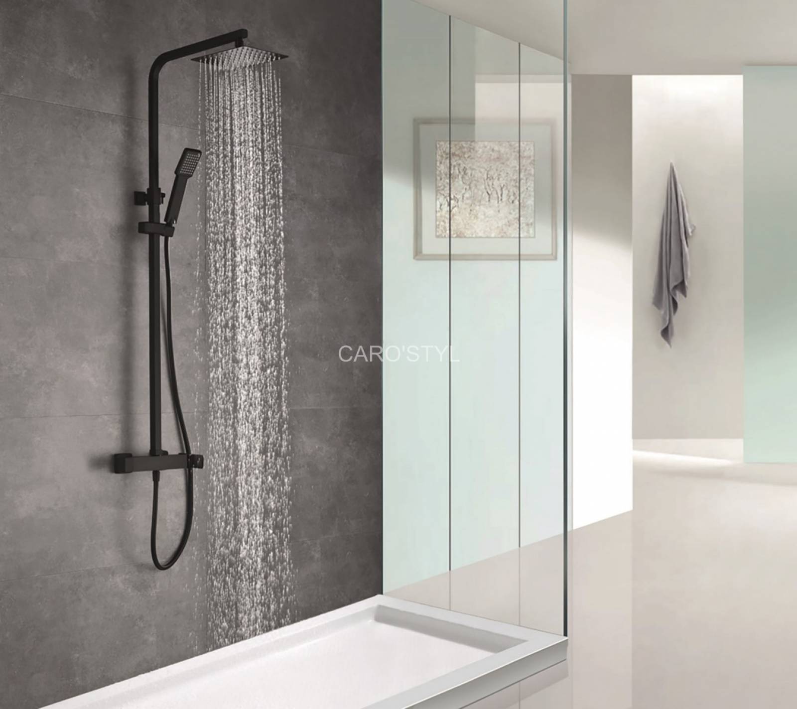 Corse, colonne de douche avec jet de pluie