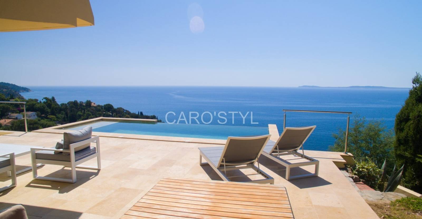 Carreaux extérieurs dans le 83