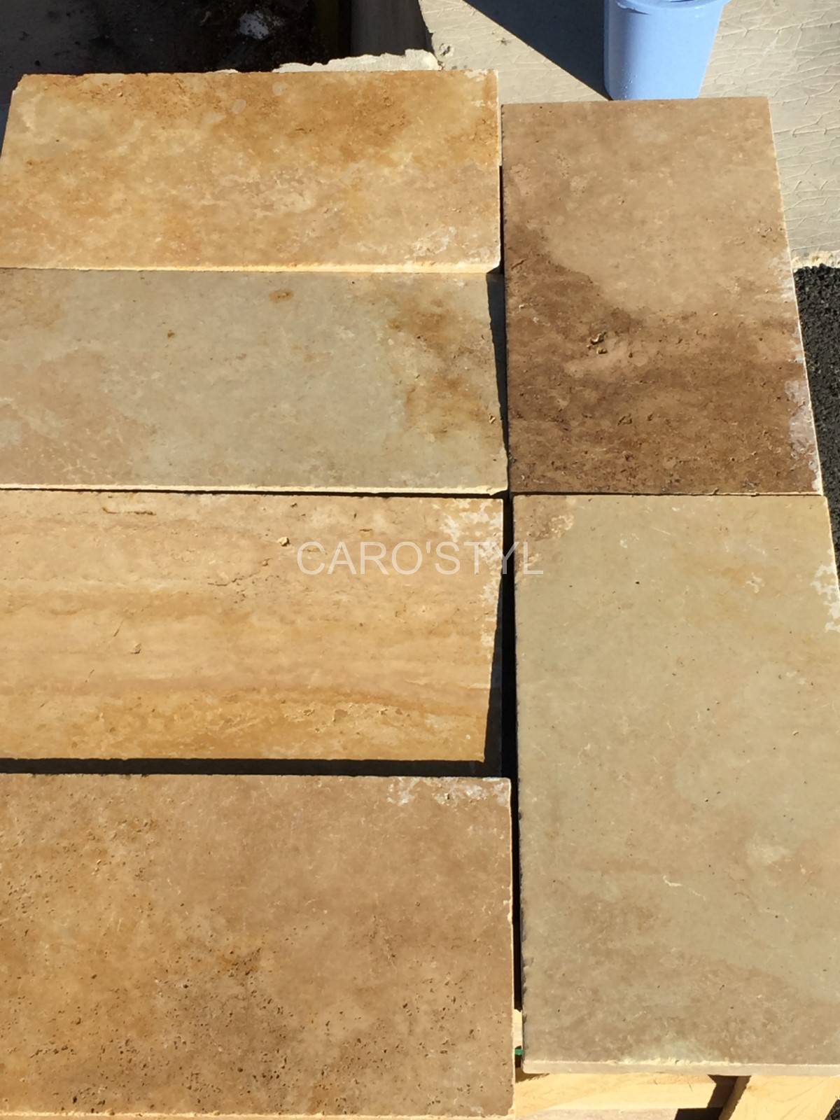 travertin mix color pour margelle de piscine, mouillée, près de aubagne 13 bouches du rhône