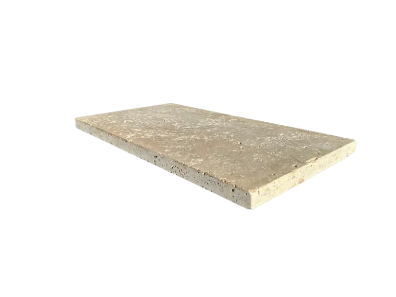 angle rentrant travertin margelle bord droit piscine 3 cm ligne épurée Caro’Styl Toulon